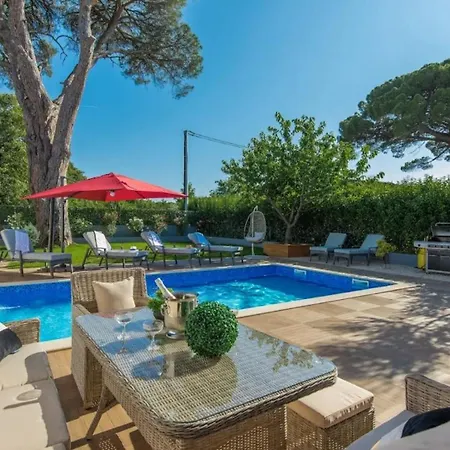 Villa Pinea By Guide